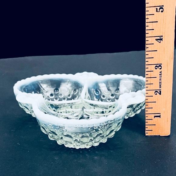 Anchor Hocking White Moonstone Divided  Cloverleaf Relish Pickle Tray Dish 6.5" - Picture 10 of 10